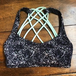 Lululemon free to be wild sportsbra